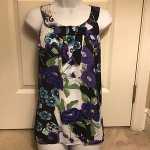 Plisse’ Women’s Sleeveless Floral top Sz M